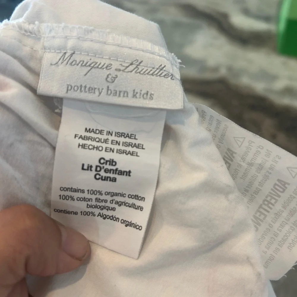 Monique Lhuillier X Pottery Barn Kids crib Sheet with butterflies, GUC